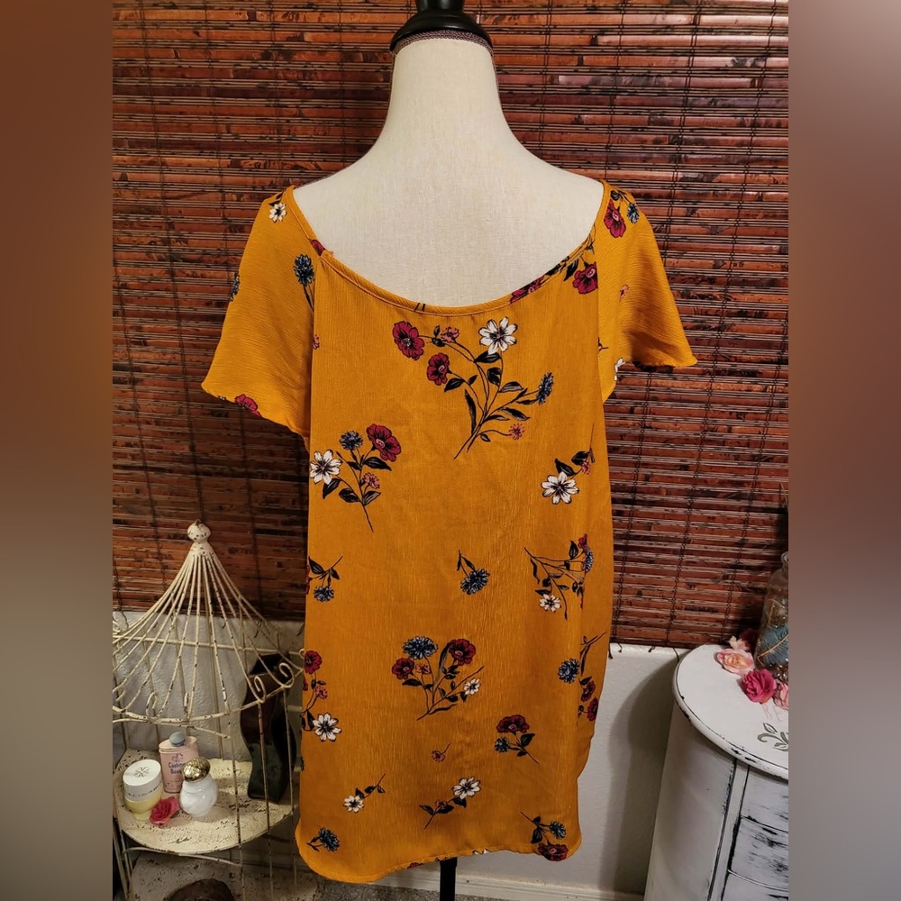 Tempted Mustard Floral Blouse - Picture 3 of 5